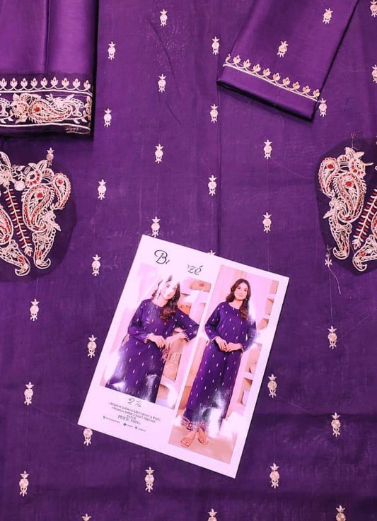 *Product Name*: 2 Pcs Women's Unstitched Embroidered Suit
*Product Description*: 
*Product Details*:Shirt Fabric: Lawn
Pattern: Embroidered
Trouser Fabric: Lawn
Trouser Pattern: Patch Work
Number Of Pieces: 3 Pcs
Package Includes: 1 x Shirt, 1 x Trouser
S